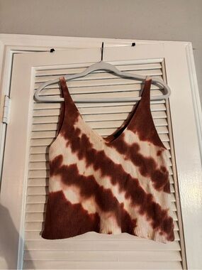 Forever 21 Brown and Cream Ribbed Tie-Dye V-Neck Cami